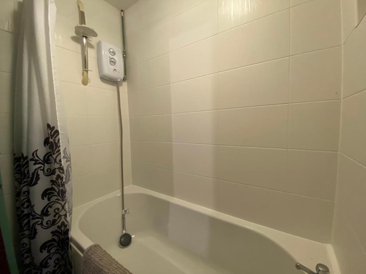 Serene 4Br In Harborne Close To Qe Hospital, Harborne Centre เบอร์มิงแฮม ภายนอก รูปภาพ