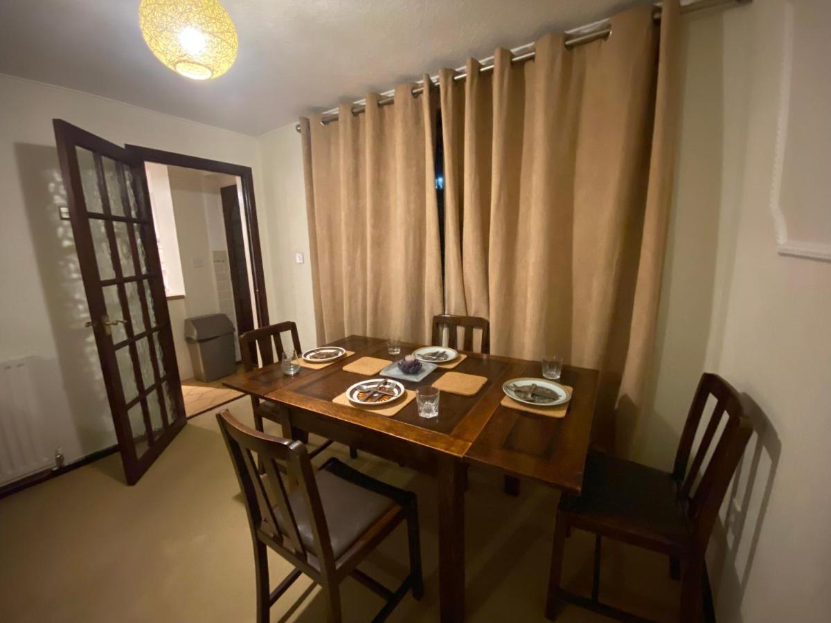 Serene 4Br In Harborne Close To Qe Hospital, Harborne Centre เบอร์มิงแฮม ภายนอก รูปภาพ