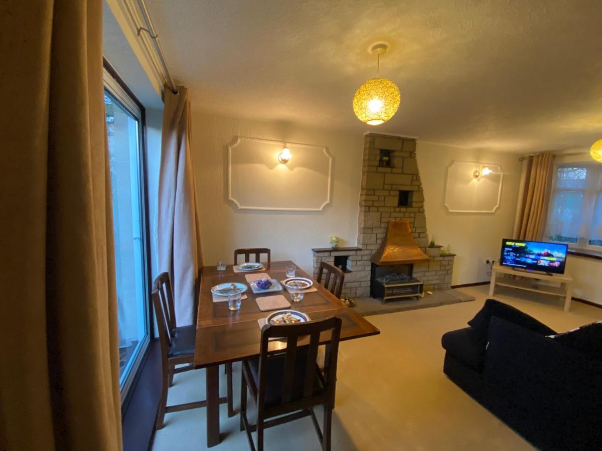 Serene 4Br In Harborne Close To Qe Hospital, Harborne Centre เบอร์มิงแฮม ภายนอก รูปภาพ
