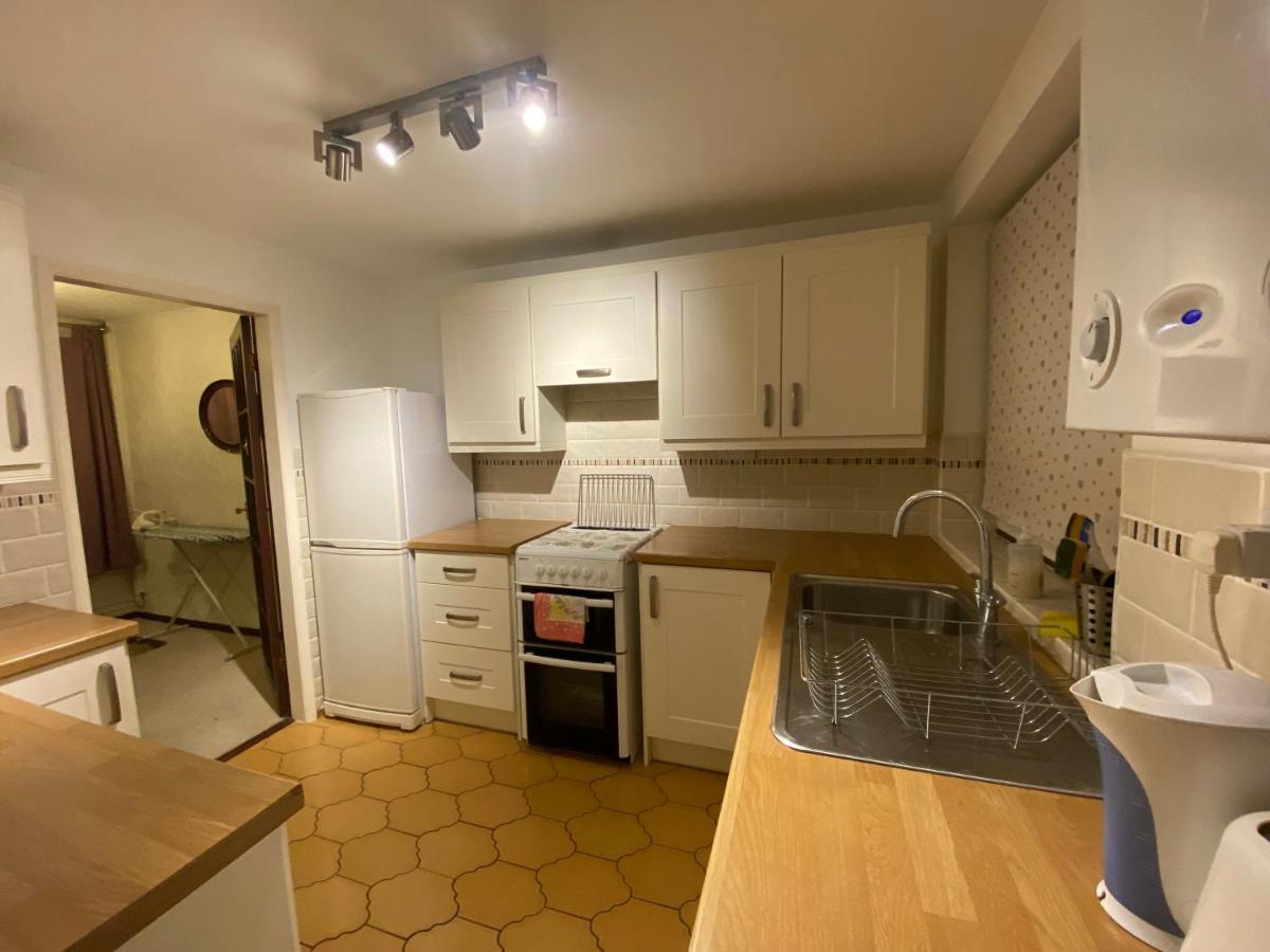 Serene 4Br In Harborne Close To Qe Hospital, Harborne Centre เบอร์มิงแฮม ภายนอก รูปภาพ