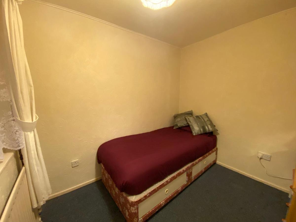 Serene 4Br In Harborne Close To Qe Hospital, Harborne Centre เบอร์มิงแฮม ภายนอก รูปภาพ