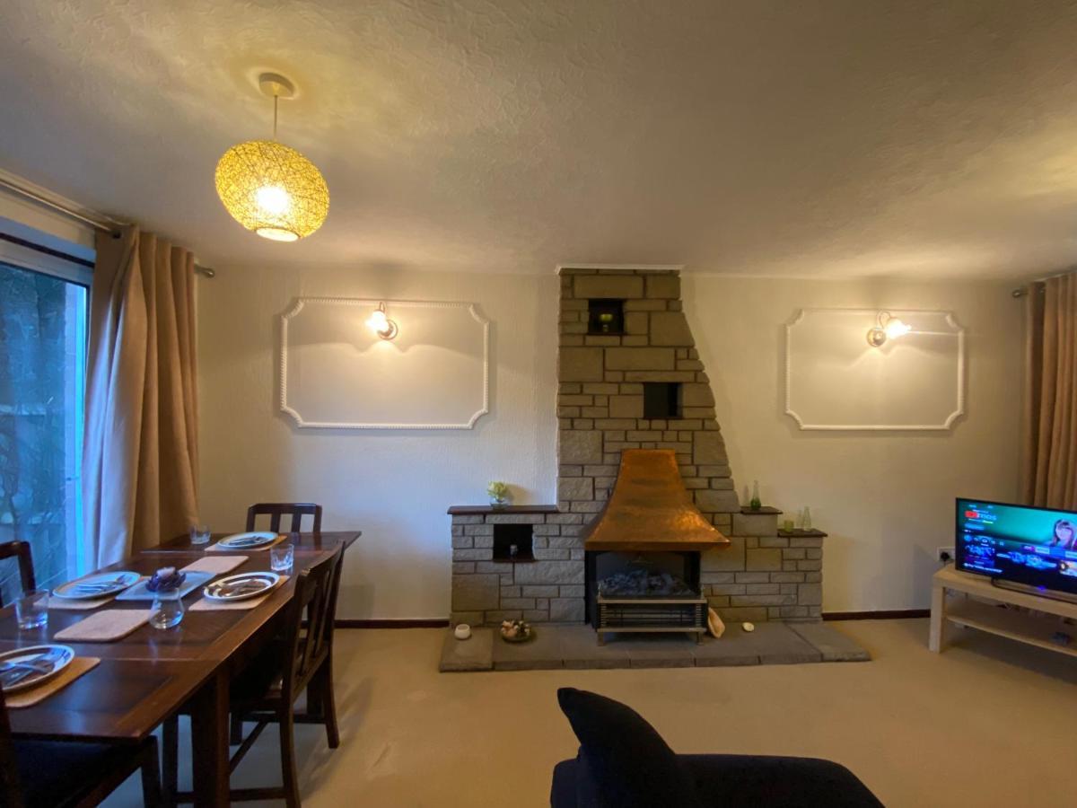 Serene 4Br In Harborne Close To Qe Hospital, Harborne Centre เบอร์มิงแฮม ภายนอก รูปภาพ