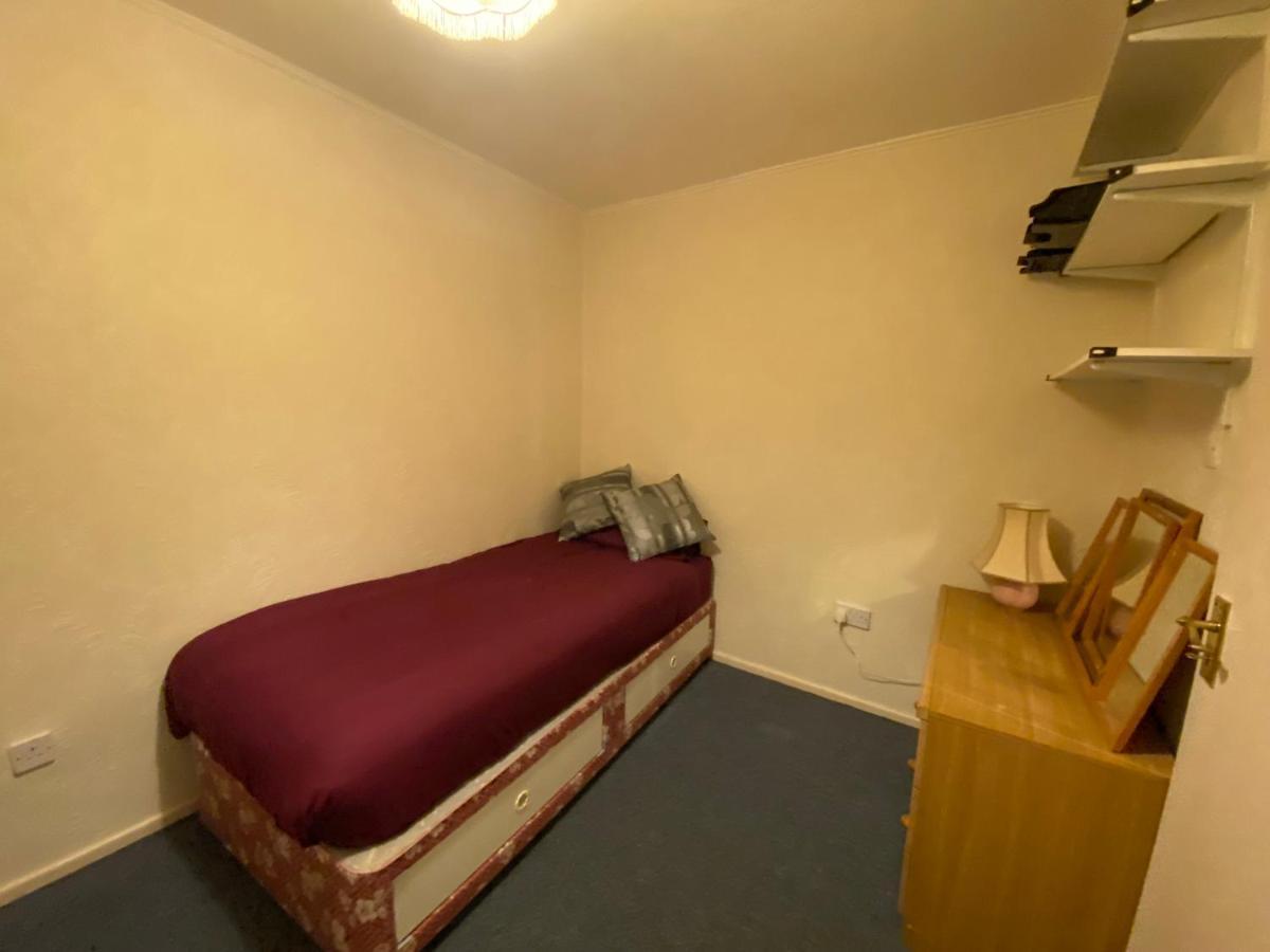 Serene 4Br In Harborne Close To Qe Hospital, Harborne Centre เบอร์มิงแฮม ภายนอก รูปภาพ